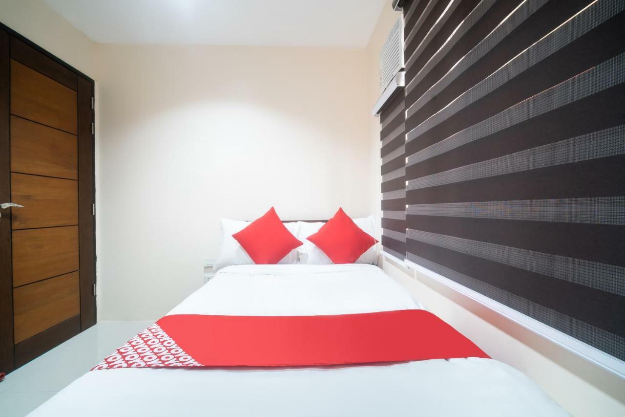 Oyo 199 Solange Apartelle 达沃 外观 照片
