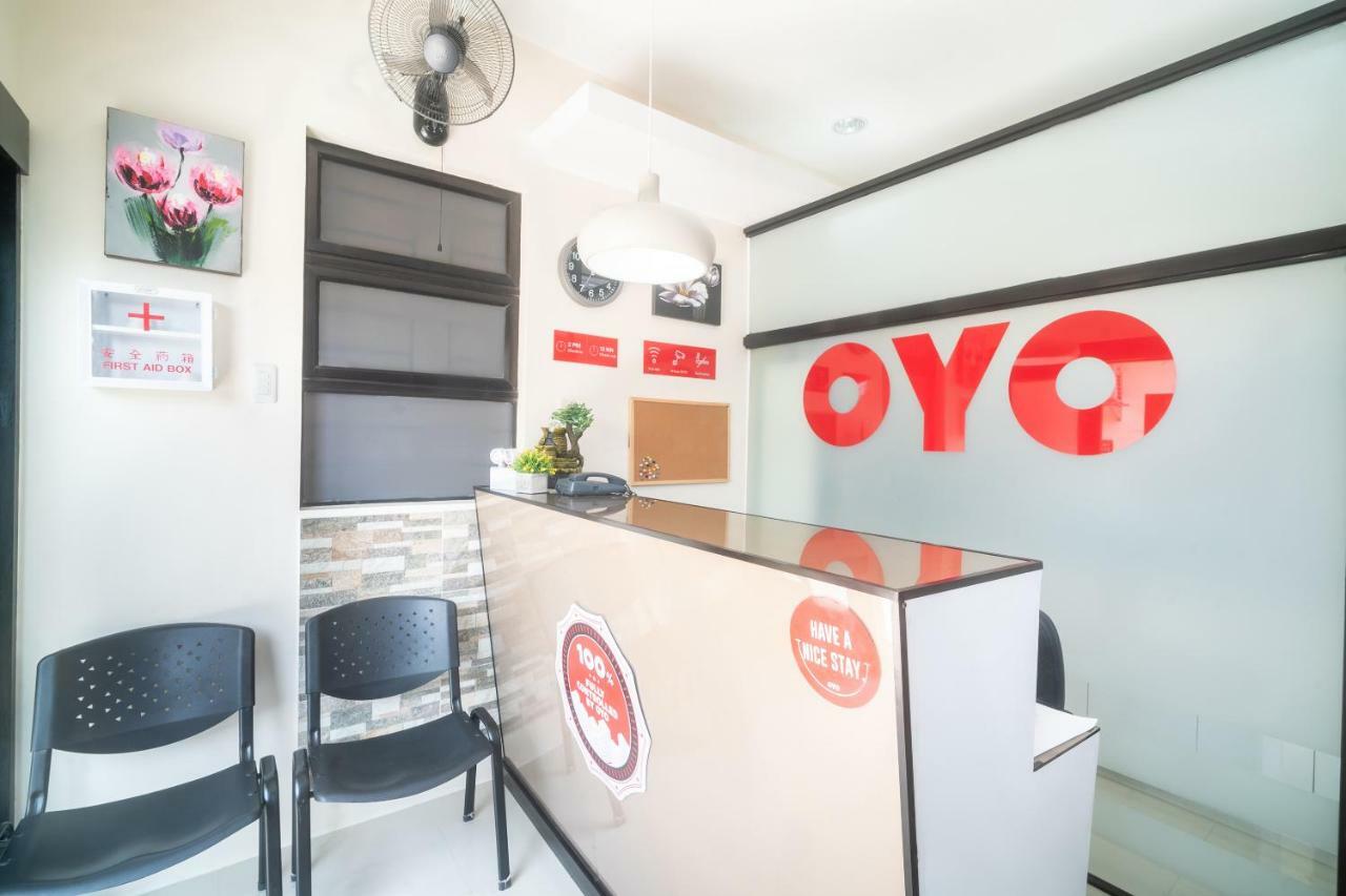 Oyo 199 Solange Apartelle 达沃 外观 照片
