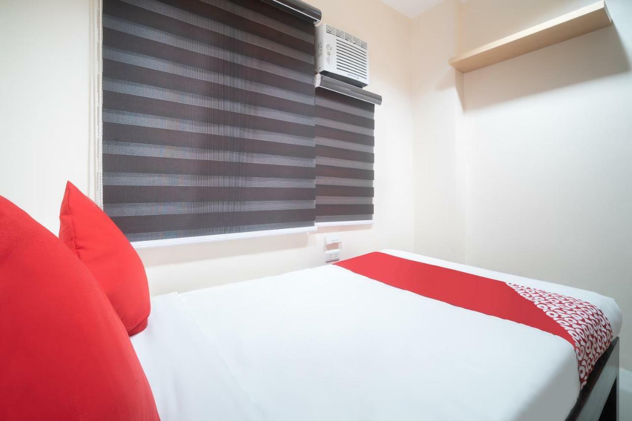 Oyo 199 Solange Apartelle 达沃 外观 照片