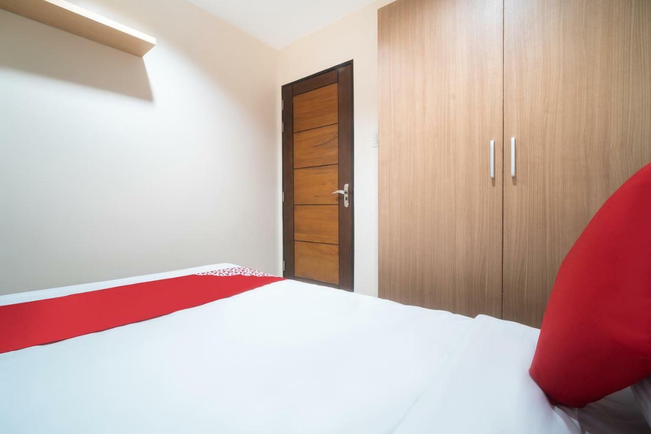 Oyo 199 Solange Apartelle 达沃 外观 照片