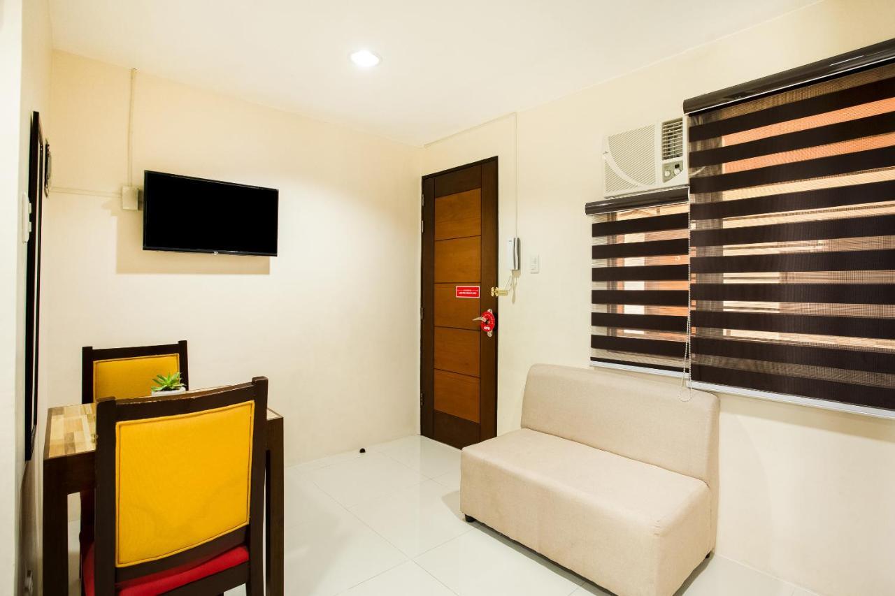Oyo 199 Solange Apartelle 达沃 外观 照片